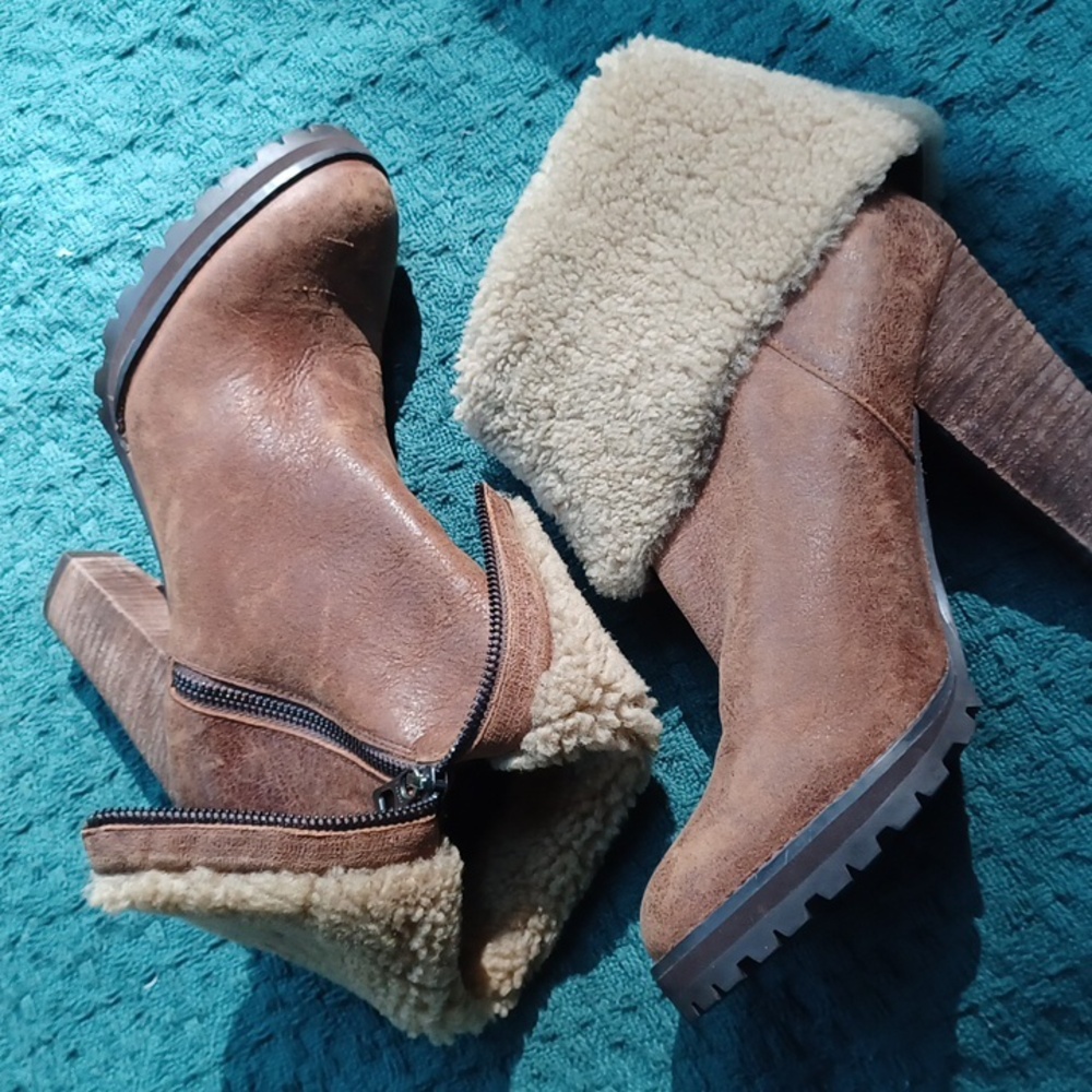 Rudsak convertible shearling boots 👢